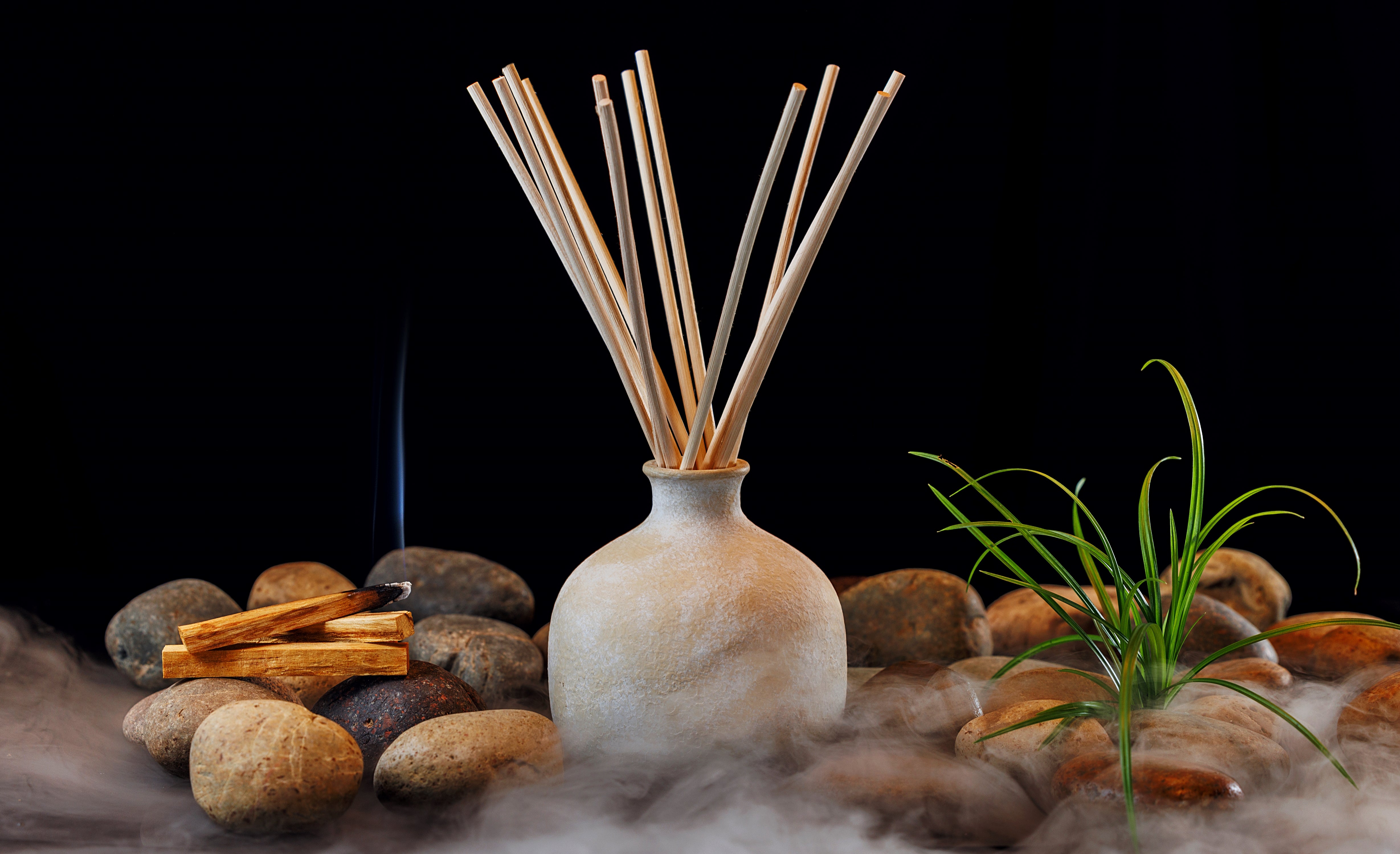 Bundle | Large Ceramic Refillable Wellness Diffuser + Refill | Spiritual - Palo Santo & Vetiver