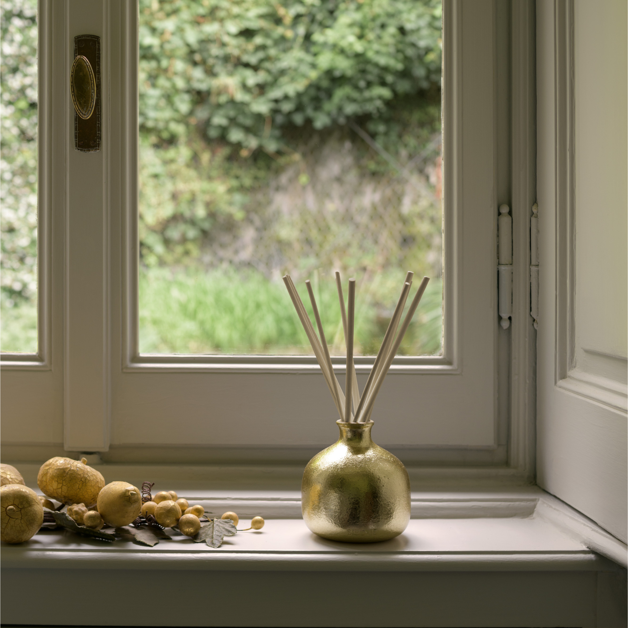 2024 Holiday Gold Diffuser - Festive